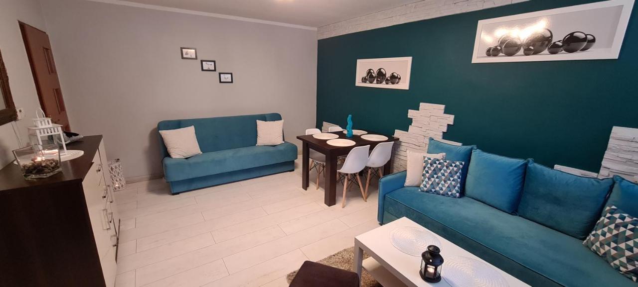 Quiet Basement Apartment Poznan Exterior photo