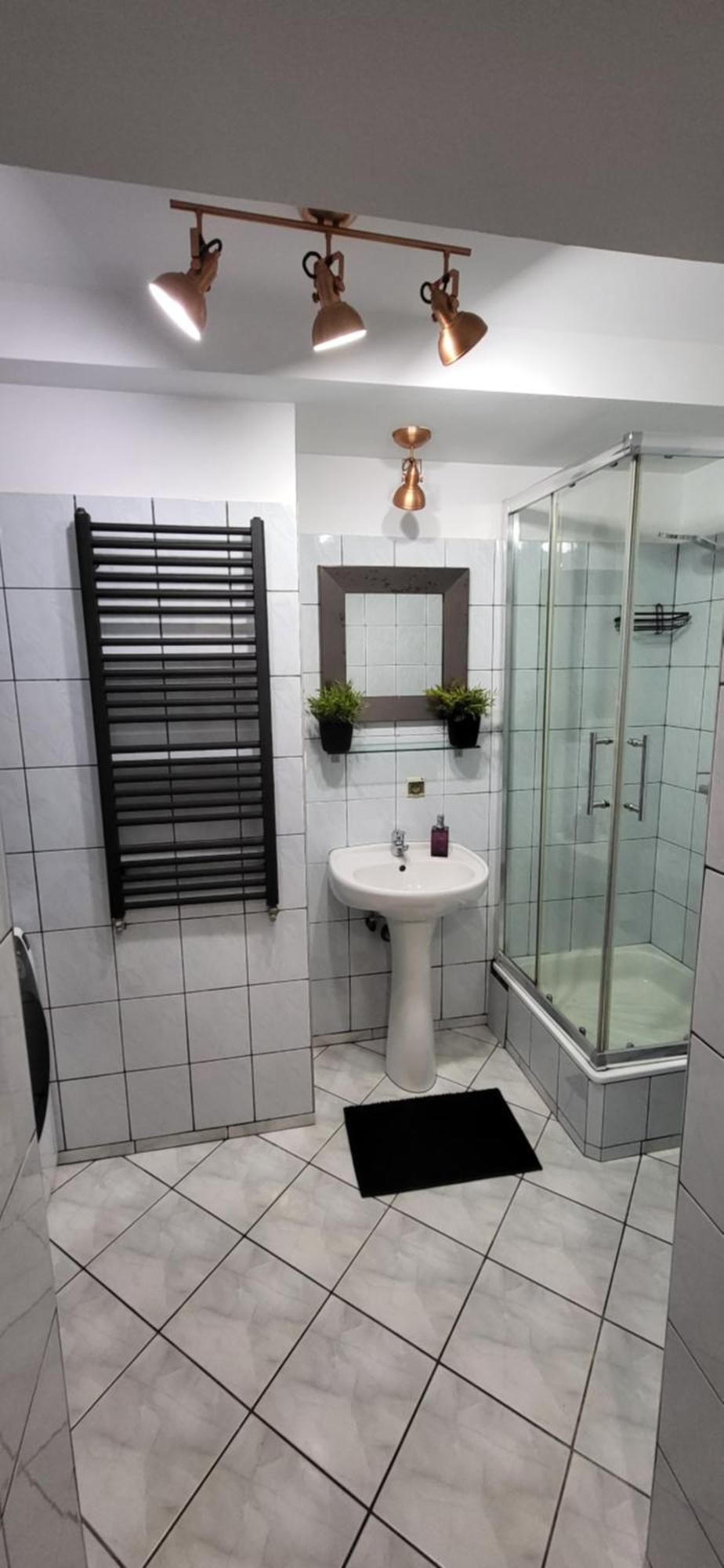 Quiet Basement Apartment Poznan Exterior photo